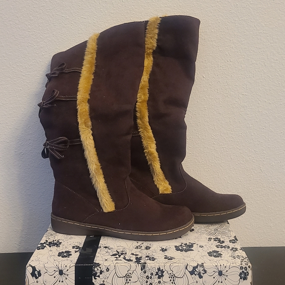 Tall boot - Picture 2 of 6